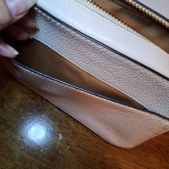 Coach Crossbody Bag - Picture 8 of 12